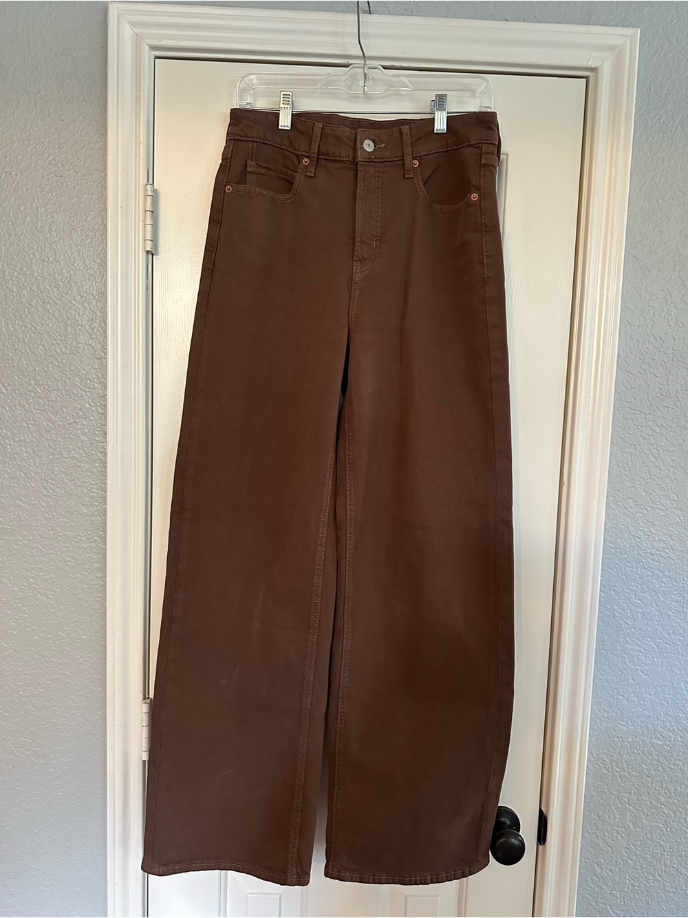 Old Navy Wide-Leg Jeans in Chocolate Brown